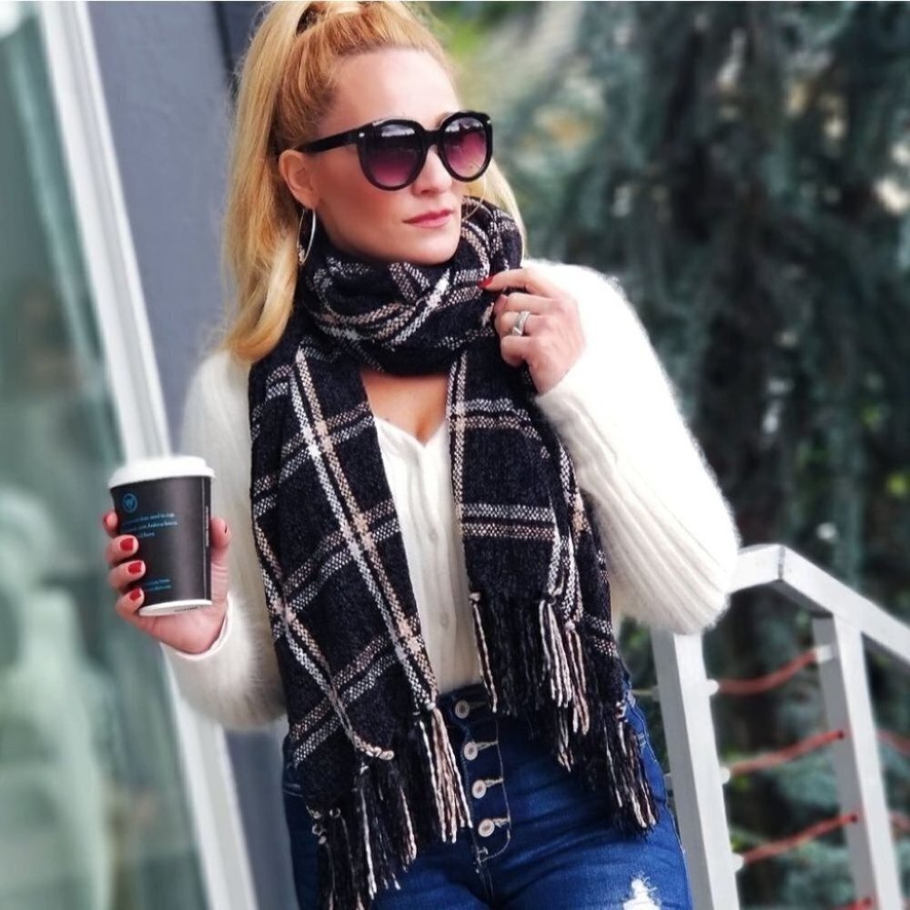 So soft Plaid Print Oblong Scarf